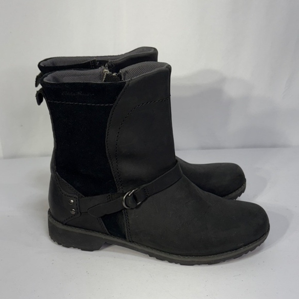 🐺Eddie Bauer Black leather and suede insulated Ankle Boots